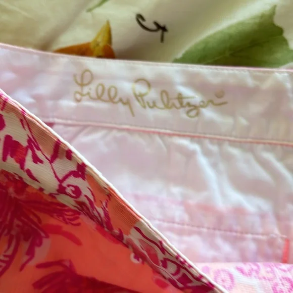 Bright pink Lilly Pulitzer shorts - Picture 2 of 4